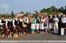 Zespoły Tradycja i Jarzębinki podczas Nocy Kupały w Dobrowie - 2013 rok