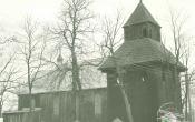 Dzwonnica i kościół parafialny w Malanowie - 1982 rok