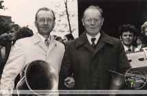 Czlonkowie orkiestry detej OSP Malanow - Jozef Hancyk i Marian Michalak - lata 80-te XX wieku