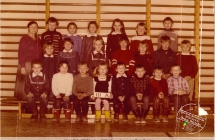 klasa III A - SP Malanow - 1989 rok, wychowawca Maria Bugaj