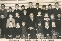 Klasa III B - SP Malanow - 1968 rok, wychowawca Stanislaw Bugaj
