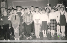 Uczniowie Szkoly Podstawowej w Malanowie - 1988 rok
