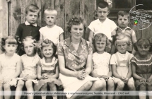 Dzień przedszkolaka w Malanowie z wychowawczynią Natalią Miszczak - 1965 rok