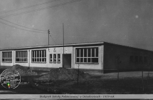 Budynek szkoły podstawowej w Dziadowicach - 1959 rok