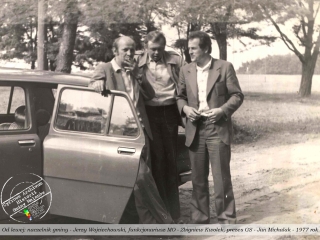 Od lewej naczelnik gminy - Jerzy Wojciechowski, funkcjonariusz MO - Zbigniew Kwolek, prezes GS - Jan Michalak - 1977 rok